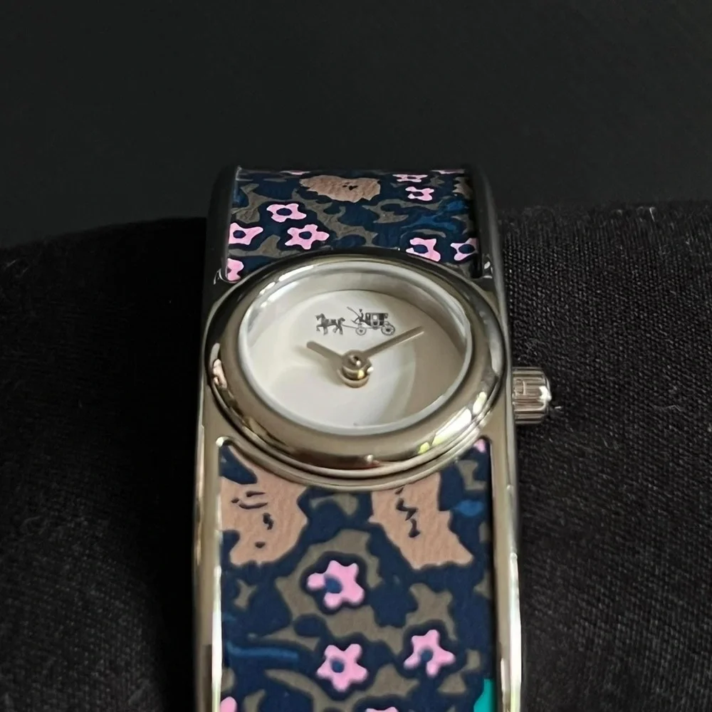 💰SOLD - W6198 - Coach Scout Bangle Watch in Blue Floral - Picture 7 of 14